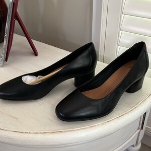 NEW Clarks Un Cosmo Dress Pumps, size 8M